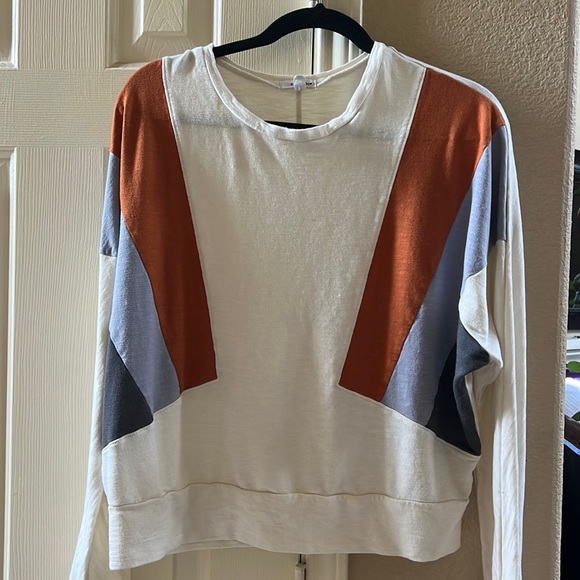 Tops - Size large eyeshadow brand blocked shirt
